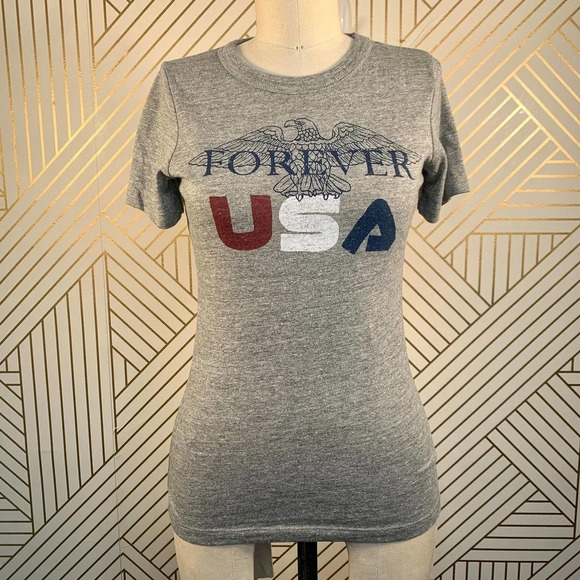 Chaser USA Forever Gray Short Sleeve‎ Graphic Tee - Picture 2 of 8